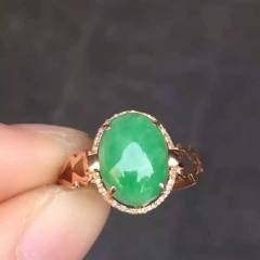 雅翠缘  1号绿戒指，色辣辣，完美，微棉，上手漂亮，超值不议价