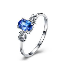 珠宝街  白18k金0.5克拉天然优质蓝宝石时尚戒指女戒 彩色宝石