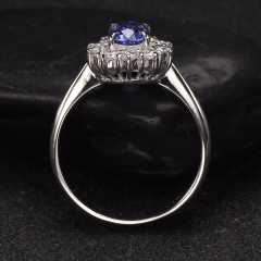 沃晶的世界\经典款pt900铂金镶嵌，斯里兰卡蓝宝戒指，全净体  5300