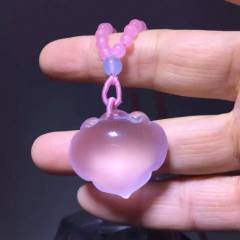 虹润珠宝商行 水晶吊坠天然粉晶雕刻如意锁吊坠，粉嫩粉嫩的，晶体干净通透，做工精细，