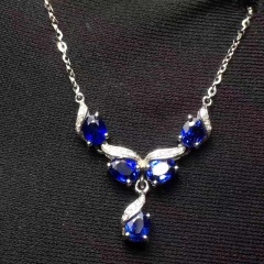18k蓝宝石锁骨链 总重量：3.25g  蓝宝石：1.7ct  钻石：23颗