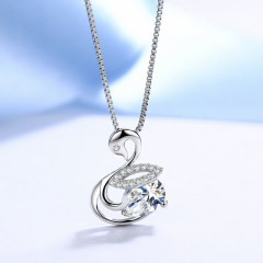 欧维希 925银镶钻项链女 韩版时尚气质天鹅吊坠锁骨链 时尚白钻+盒子链
