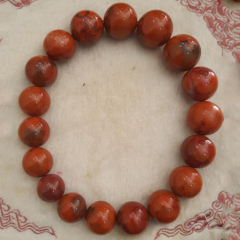 承钰南红 柿子红带冻十八颗珠子 最大直径3.2 最小1.9